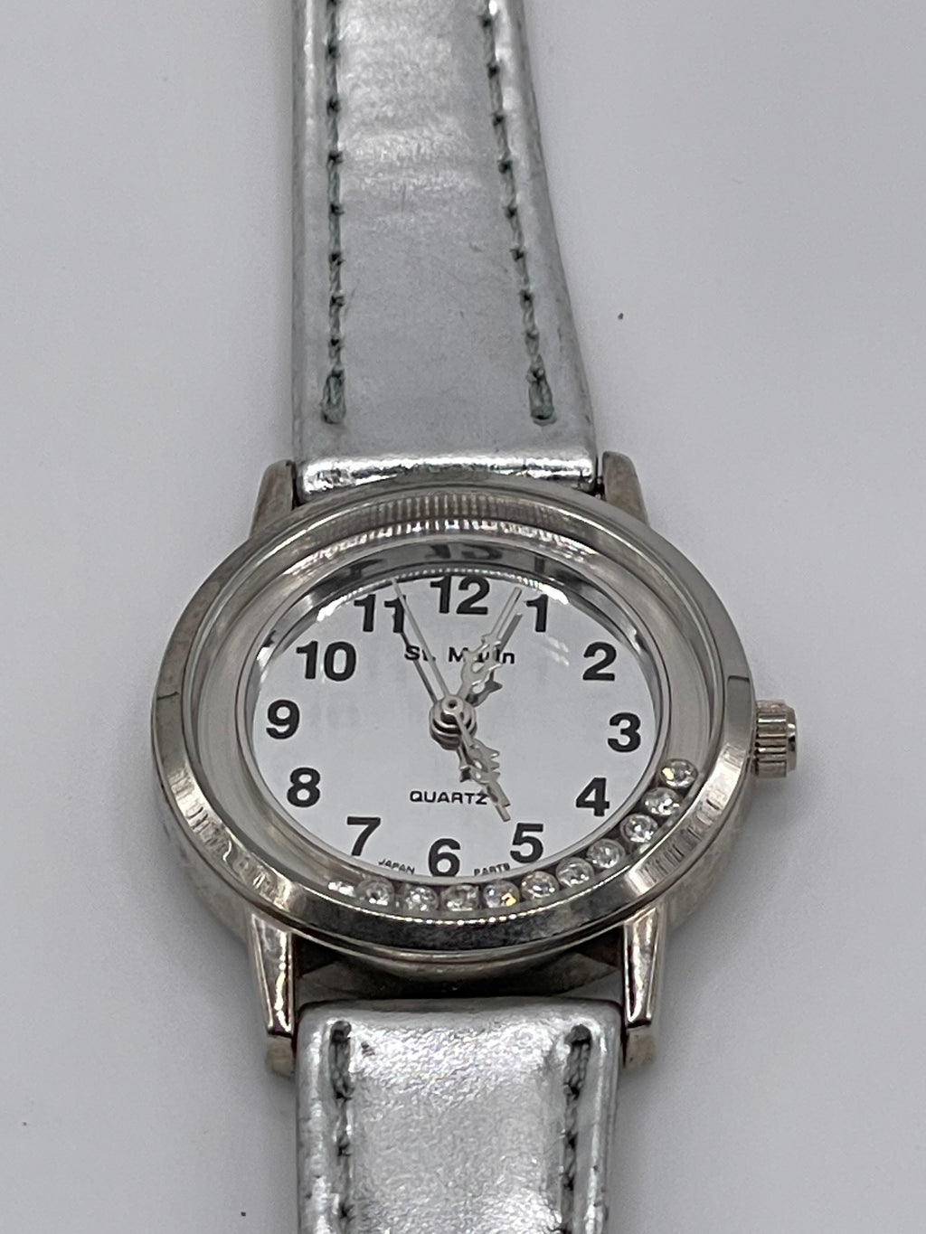 St. Moritz Vintage Quartz Watch – White Dial, Crystal Accent Bezel, Genuine Leather Strap - Pre-Owned
