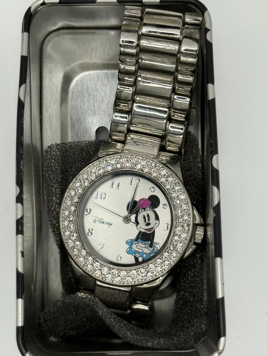 Brand New Disney Minnie Mouse Women’s Quartz Watch – Crystal Bezel, Silver Expansion Band, Original Disney Tin