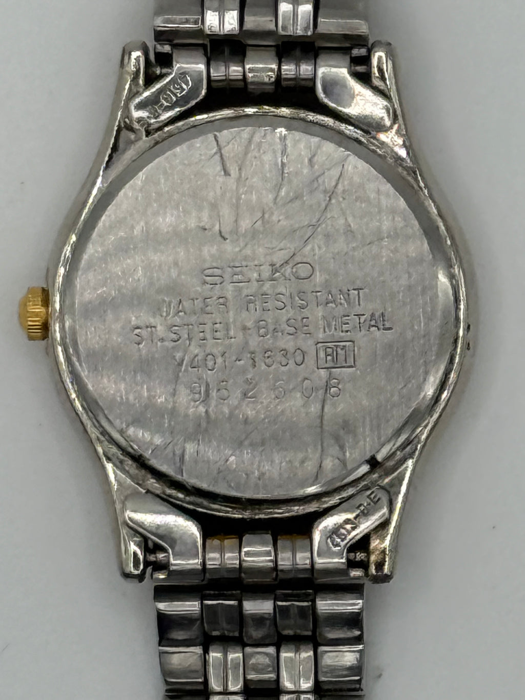 Seiko Two-Tone Ladies Quartz Dress Watch – Model 7401-1330 – Classic Silver & Gold Vintage Style - Pre-Owned