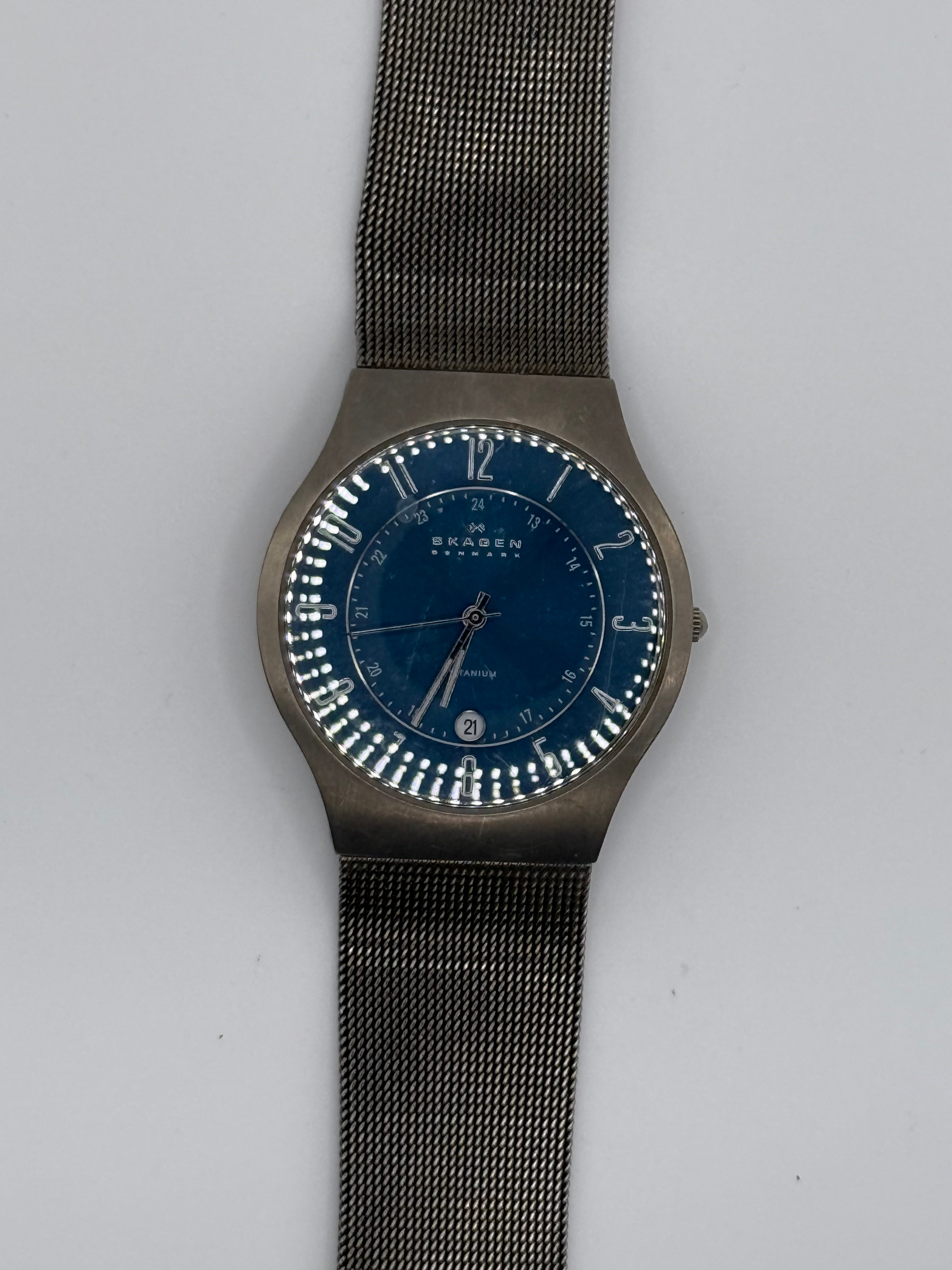 Skagen Denmark Titanium Blue Dial Mesh Watch – Date Display – Ultra Slim Scandinavian Design 2000s - Pre-Owned
