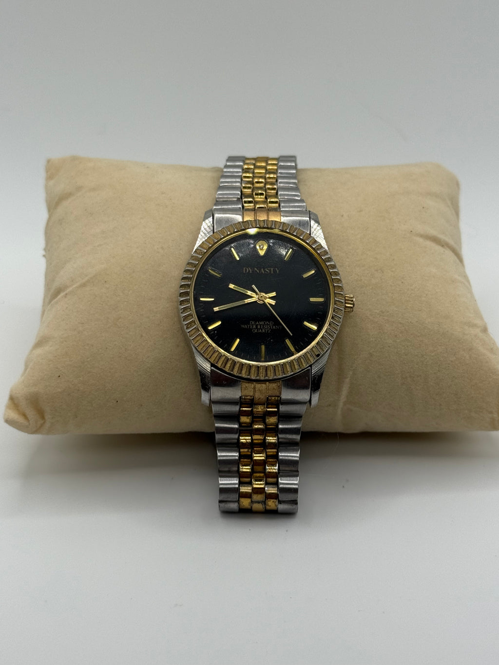 Vintage Dynasty Two-Tone Quartz Dress Watch – Black Dial, Fluted Bezel - Pre-Owned