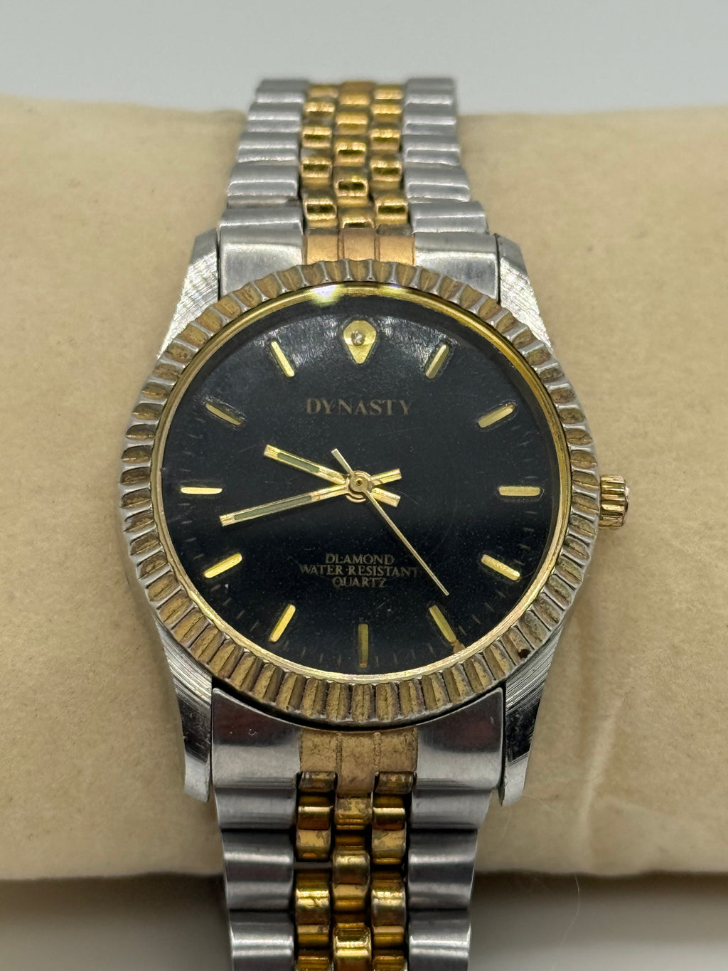 Vintage Dynasty Two-Tone Quartz Dress Watch – Black Dial, Fluted Bezel - Pre-Owned