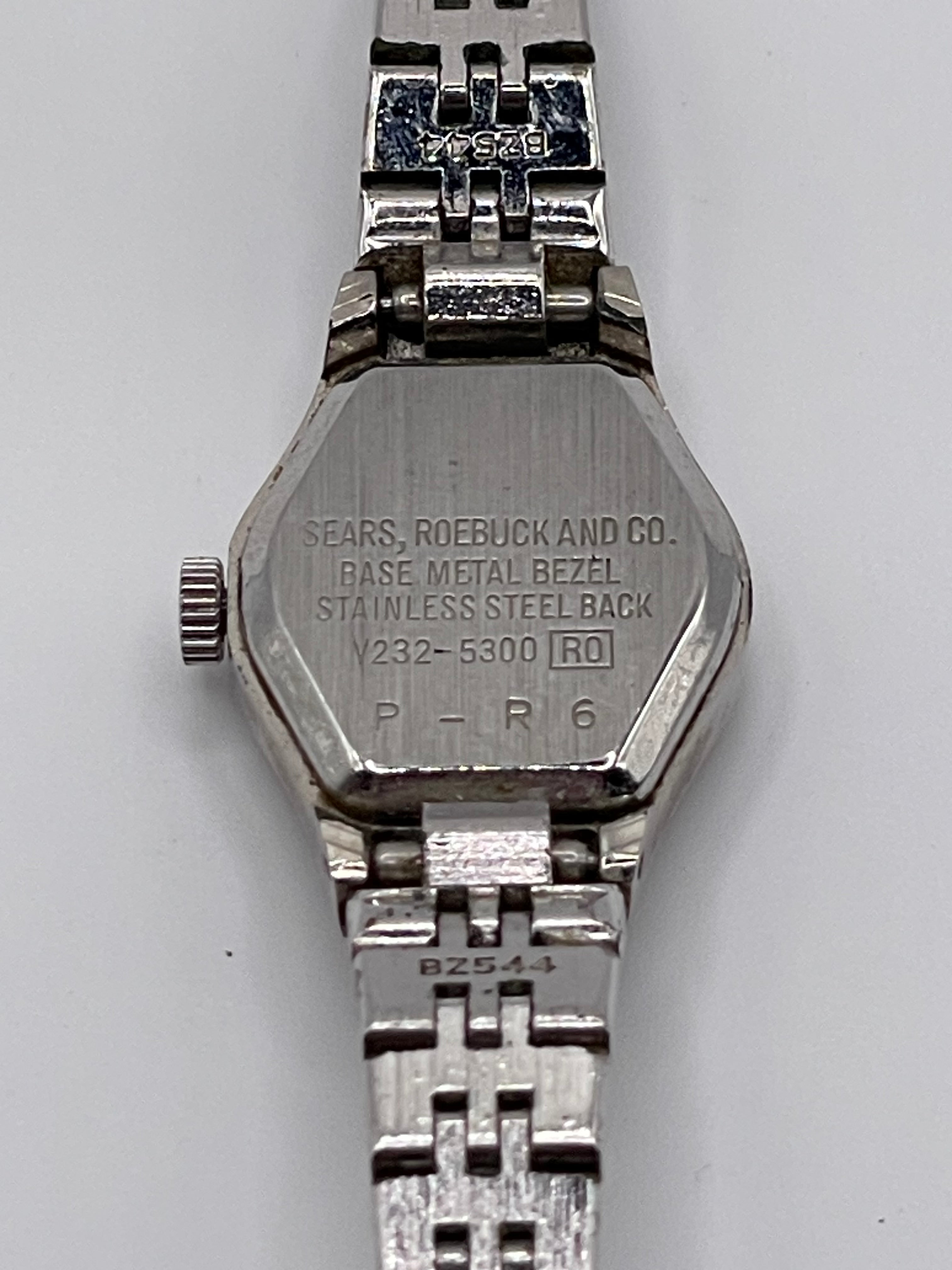 Vintage Phasar Quartz Women’s Watch – Sears Roebuck – Silver Tone Retro Bracelet (1970s–80s) - Pre-Owned