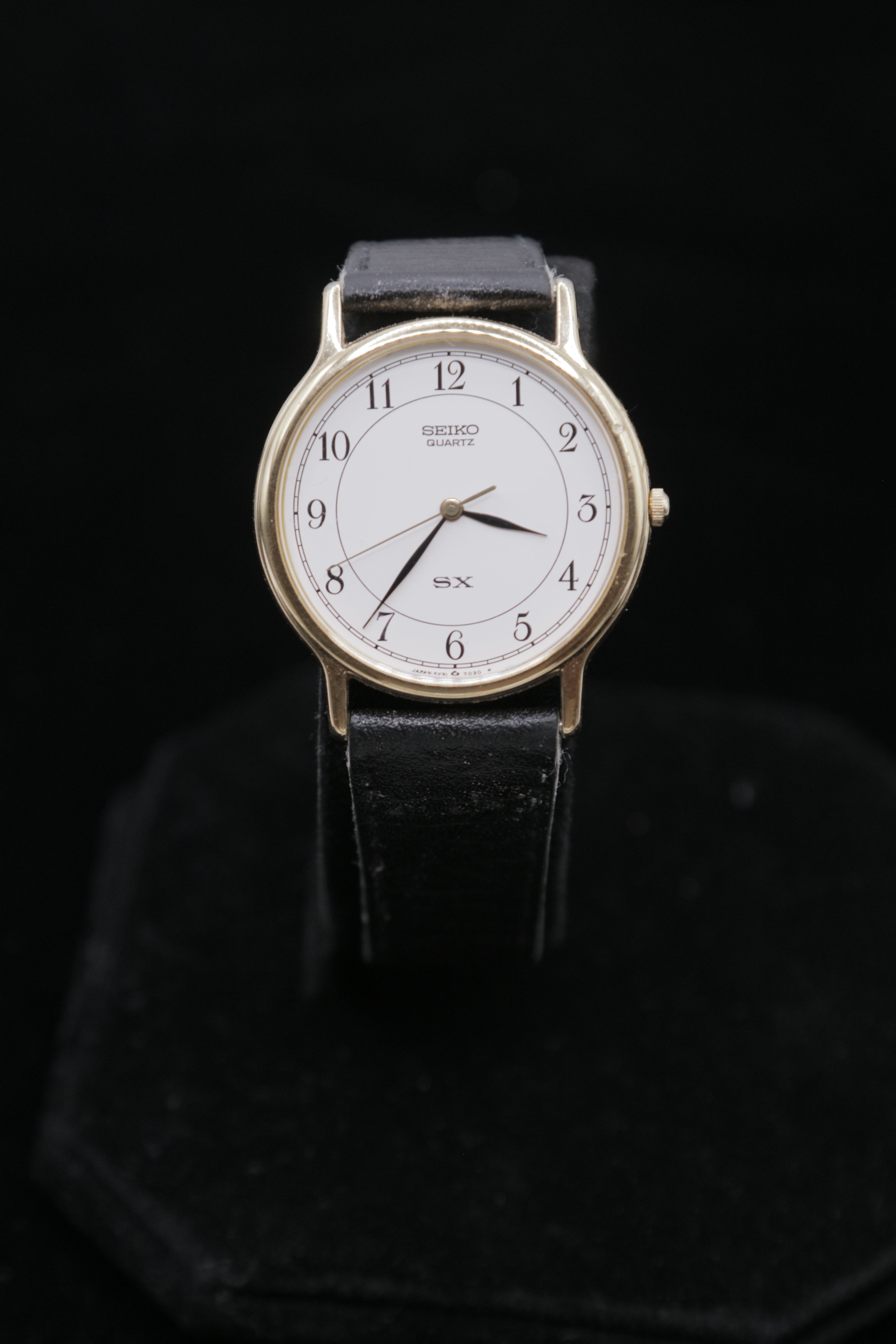 Vintage Seiko Quartz Late 1980s-Early 1990’s Dress Watch – Ref. 5Y31-7000 | Gold-Tone Minimalist | Japan Made - Pre-Owned