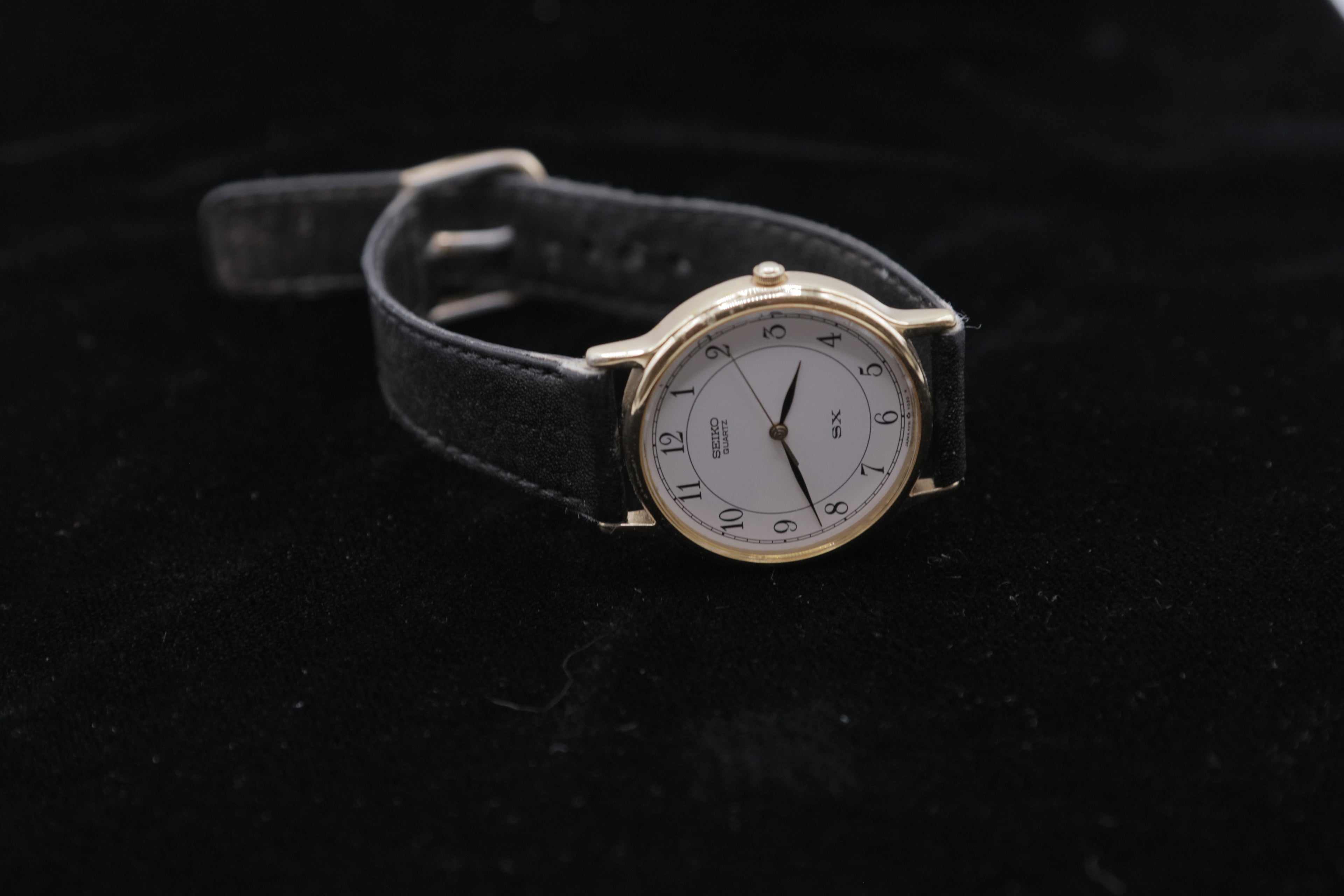 Vintage Seiko Quartz Late 1980s-Early 1990’s Dress Watch – Ref. 5Y31-7000 | Gold-Tone Minimalist | Japan Made - Pre-Owned