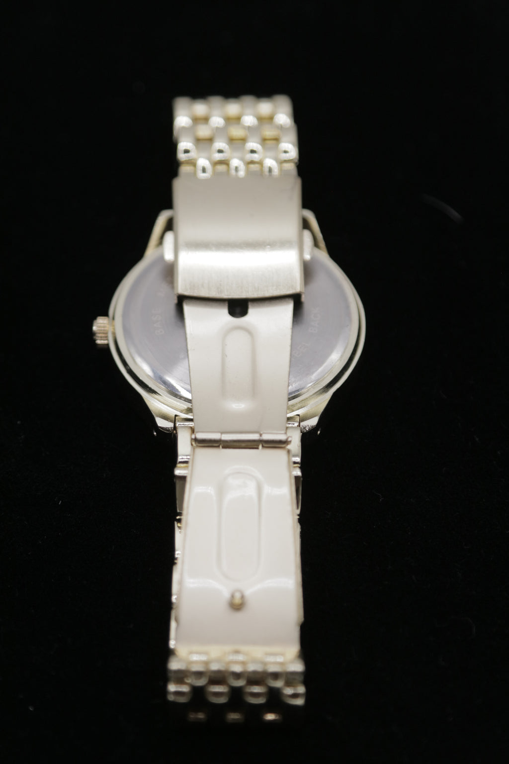 Silver-Tone Chronograph Watch with Blue Dial – Stainless Steel Bracelet
