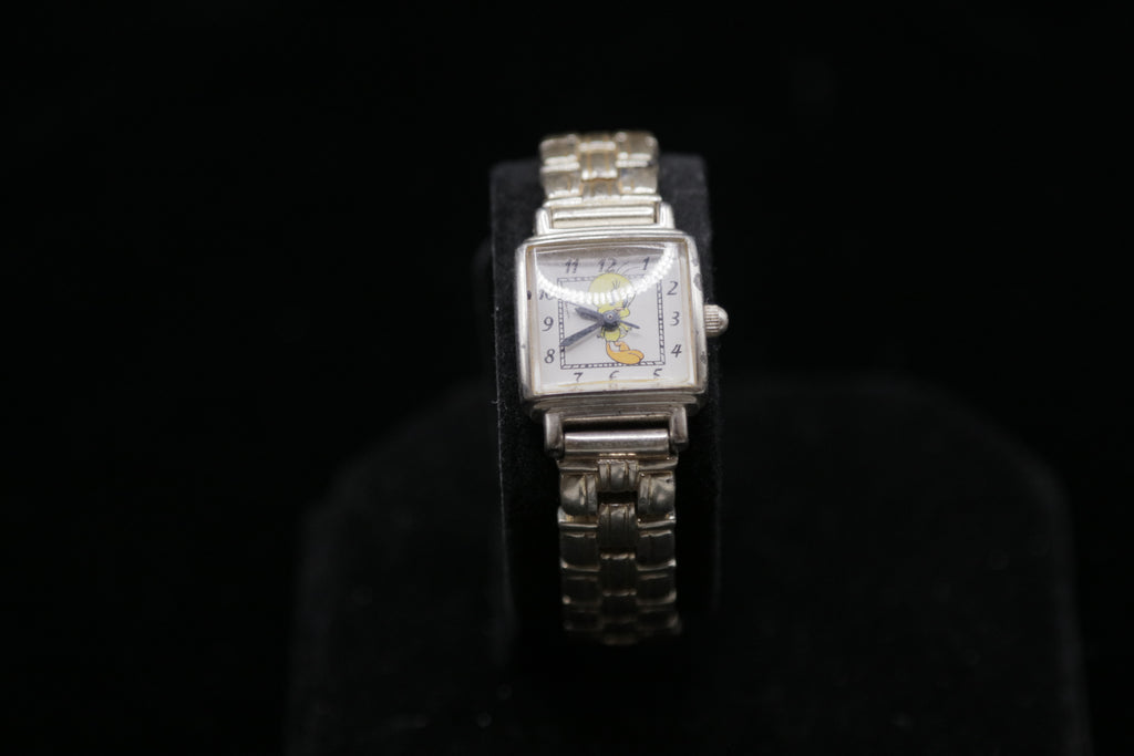 Vintage Tweety Bird Character Bracelet Watch – Silver Tone Quartz Wristwatch