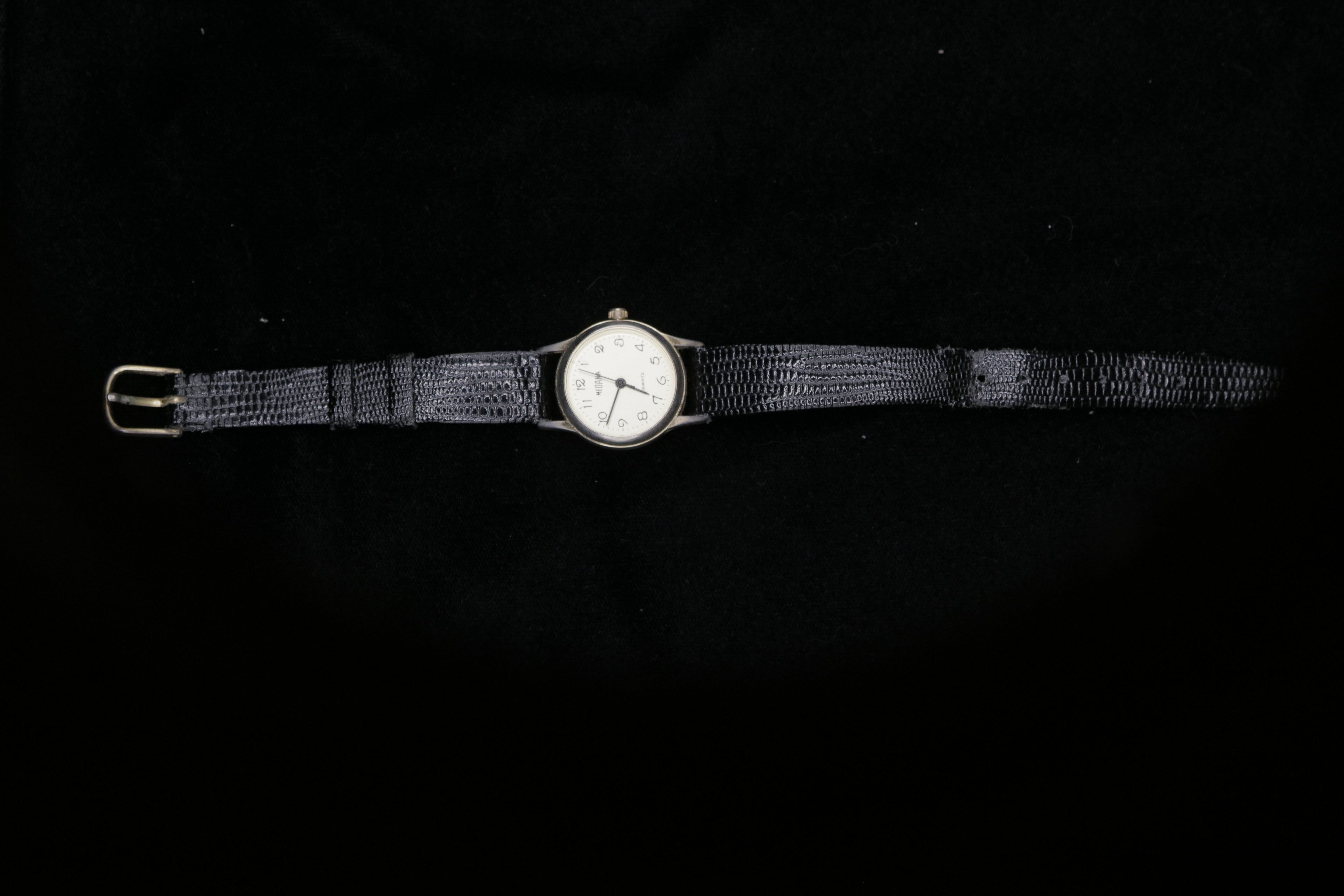 Vintage Medana Ladies Manual Wind Wristwatch – Silver Tone Case White Dial