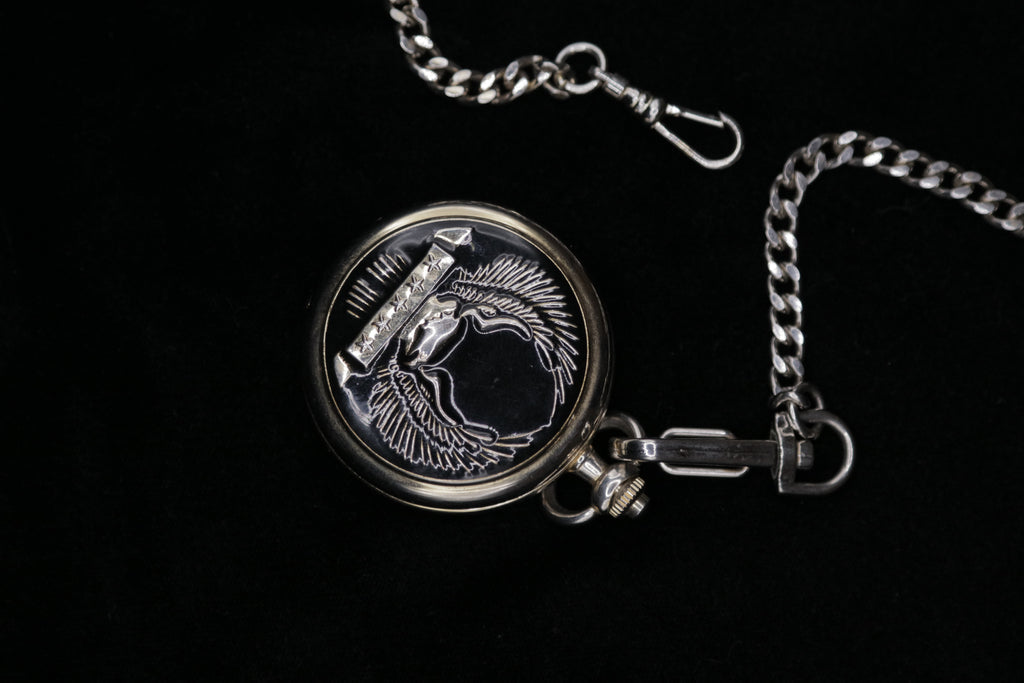 Majesti Quartz Eagle Pocket Watch with Chain – Gold-Tone Patriotic Design - Pre-Owned
